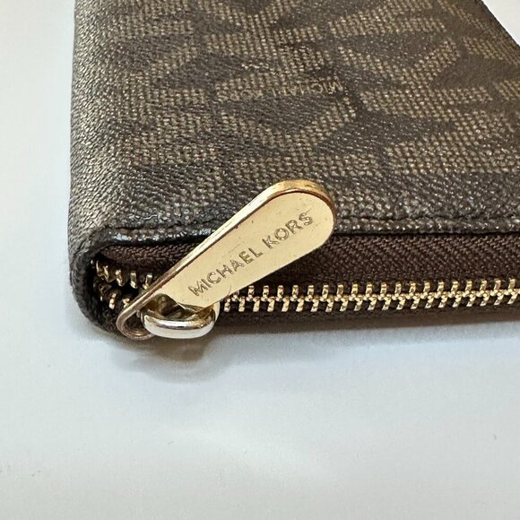 Michael Kors Monogram Zip Around Wallet Womens Black/Brown Leather - Like New - Picture 5 of 15